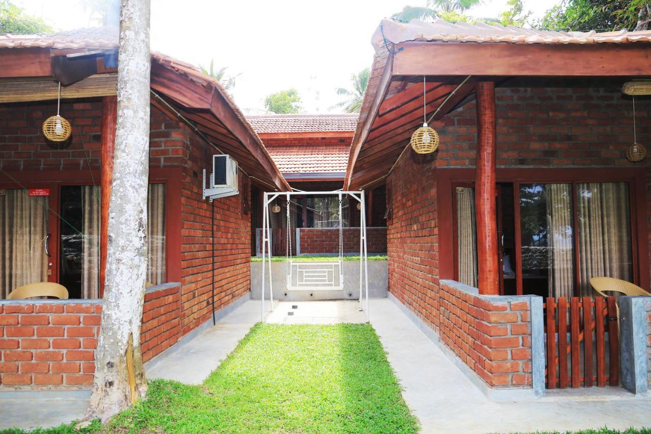 Click Hiriketiya Hotel Dikwella Bagian luar foto