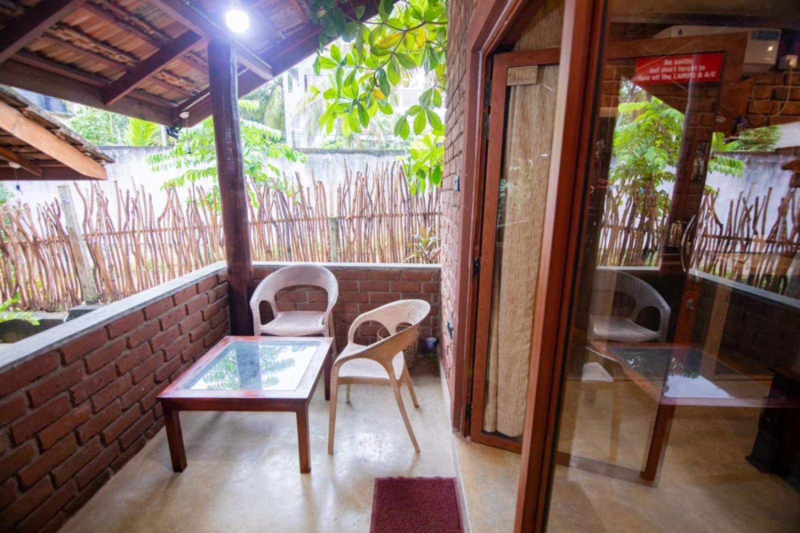 Click Hiriketiya Hotel Dikwella Bagian luar foto