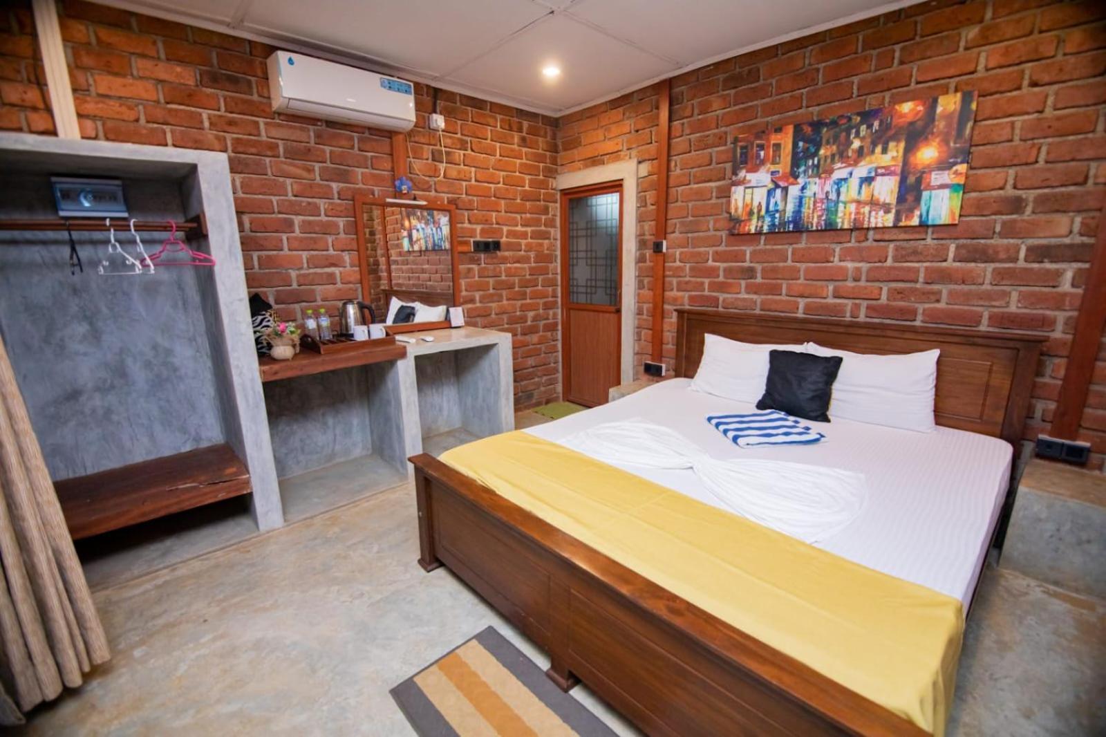 Click Hiriketiya Hotel Dikwella Bagian luar foto