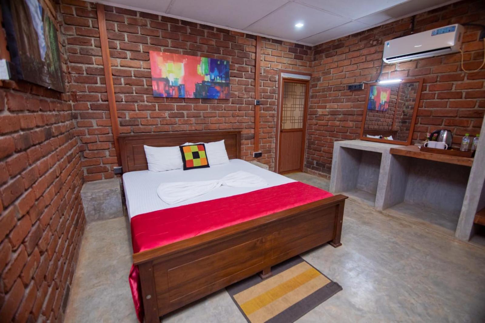 Click Hiriketiya Hotel Dikwella Bagian luar foto