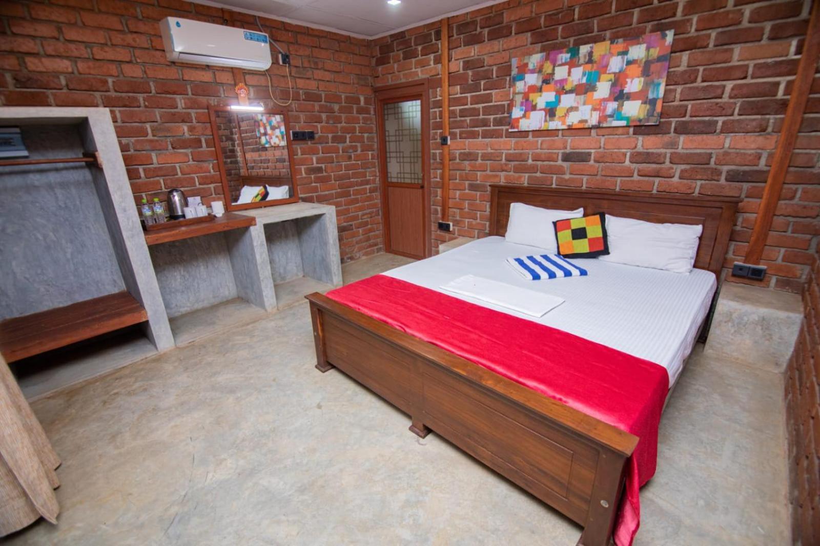 Click Hiriketiya Hotel Dikwella Bagian luar foto