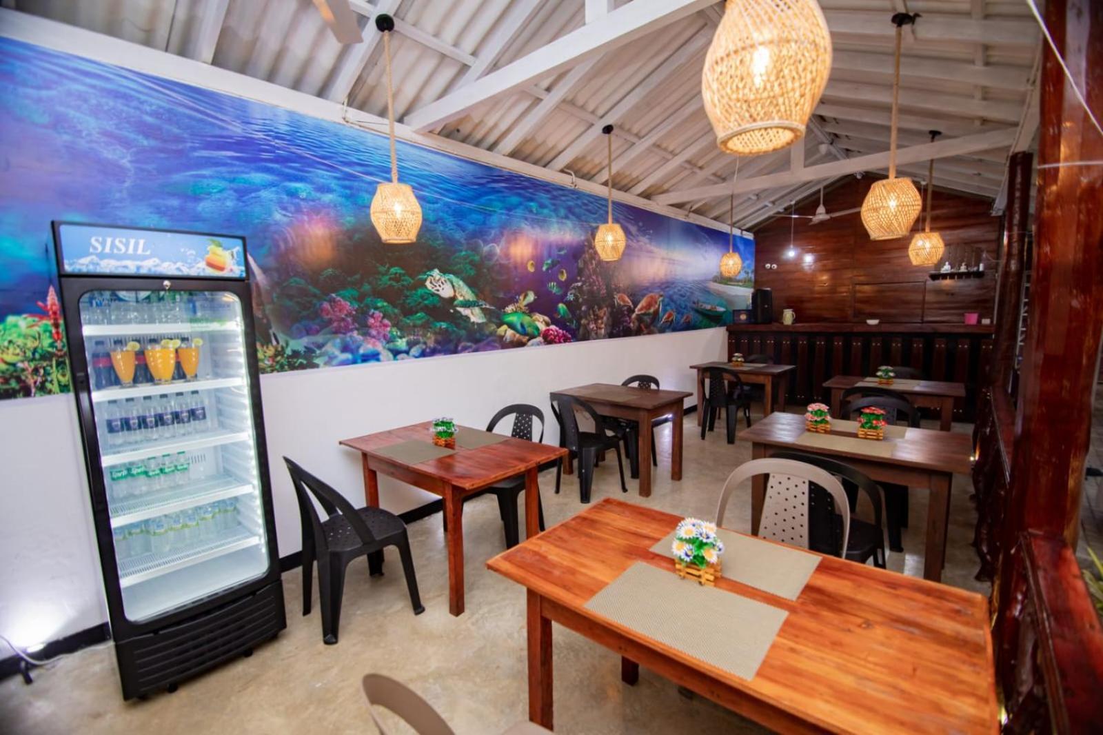 Click Hiriketiya Hotel Dikwella Bagian luar foto